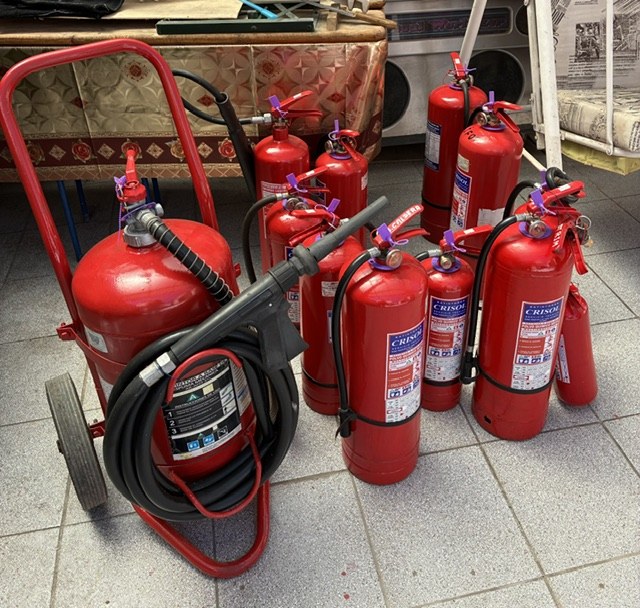 Extintores preparados para servicio